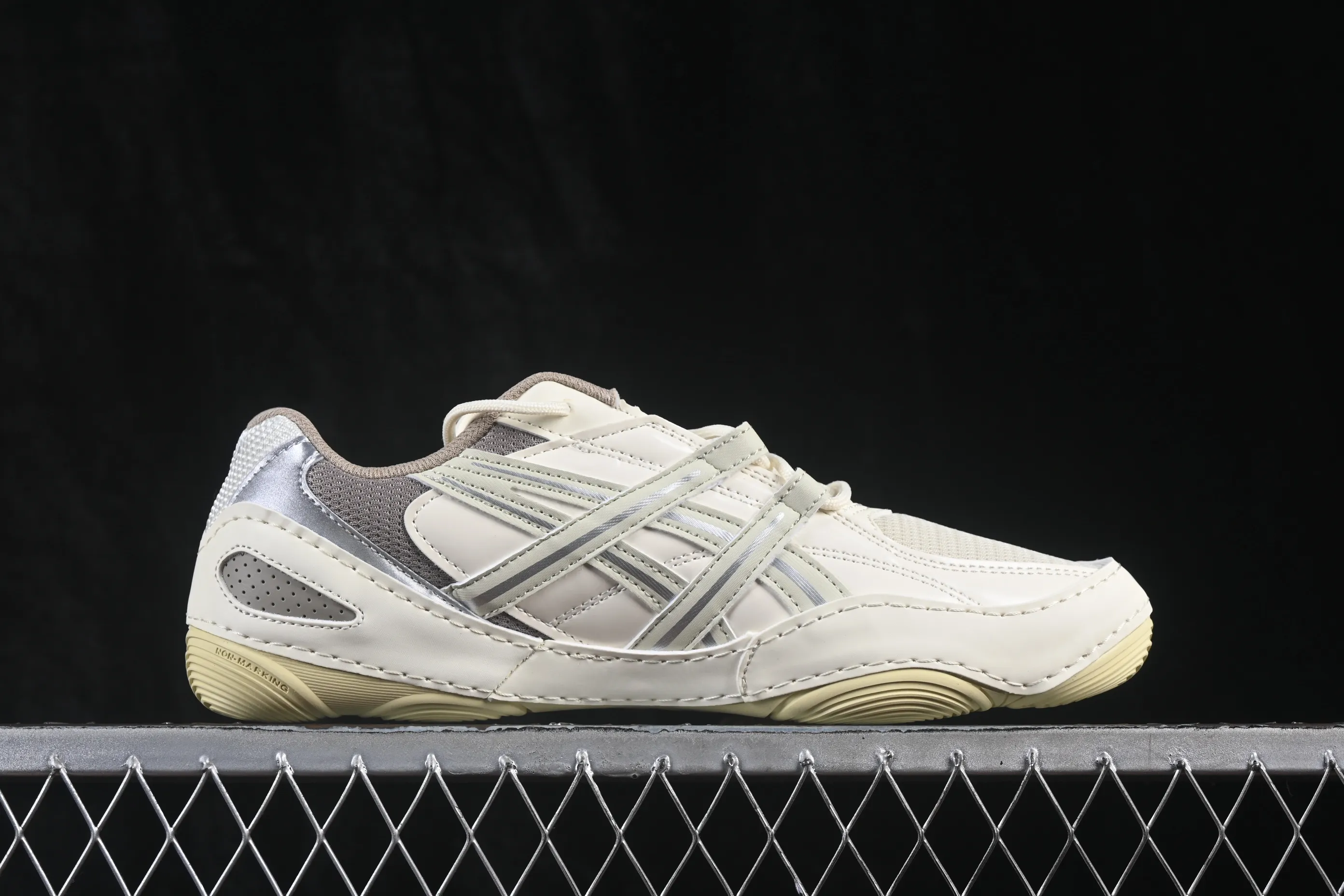 All categories Asics ASICS series Asics Hypersync C version 1203A879-250